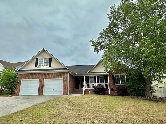 2827 Beringer Drive, Hope Mills, NC 28306