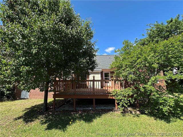 2827 Beringer Drive, Hope Mills, NC 28306