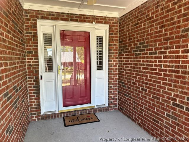 2827 Beringer Drive, Hope Mills, NC 28306