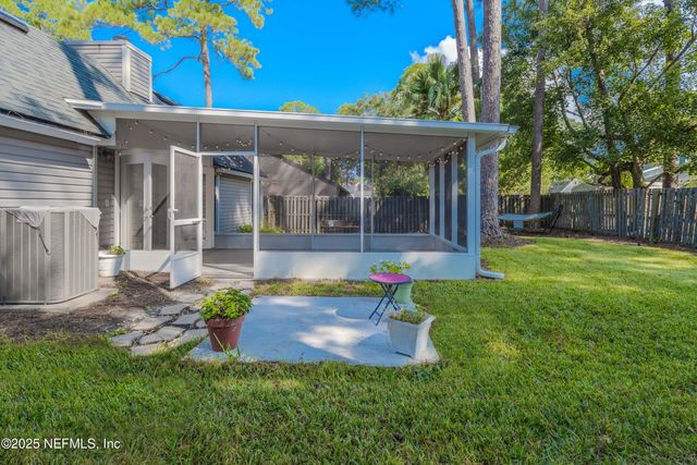 10247 PINE BREEZE Road W, Jacksonville, FL 32257