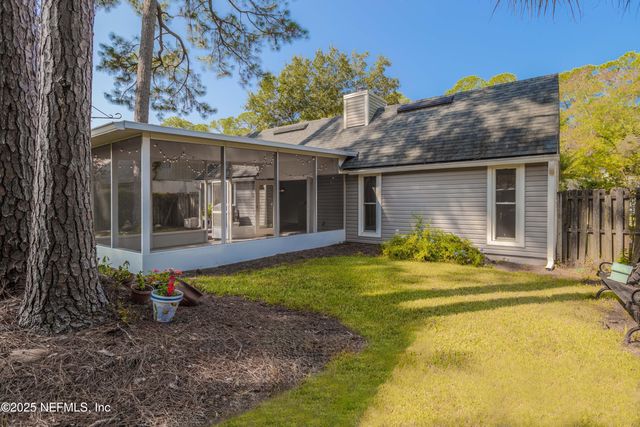 10247 PINE BREEZE Road W, Jacksonville, FL 32257