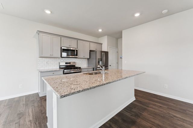 105 MEADOW RIDGE WAY, Staunton, VA 24401