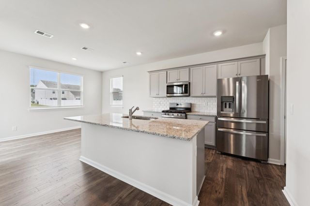 105 MEADOW RIDGE WAY, Staunton, VA 24401