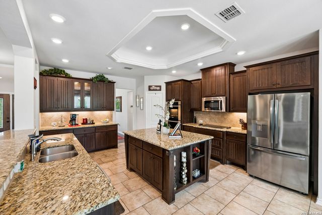 1544 COUNTY ROAD 2801 E, Mico, TX 78056