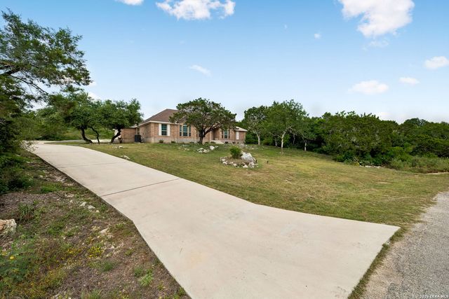 1544 COUNTY ROAD 2801 E, Mico, TX 78056
