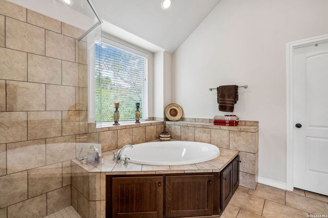 1544 COUNTY ROAD 2801 E, Mico, TX 78056