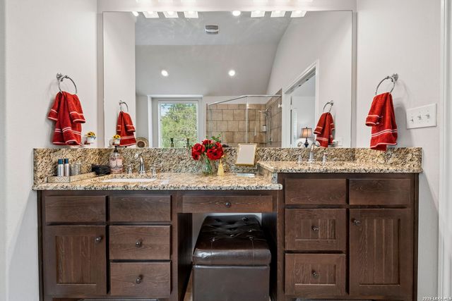 1544 COUNTY ROAD 2801 E, Mico, TX 78056