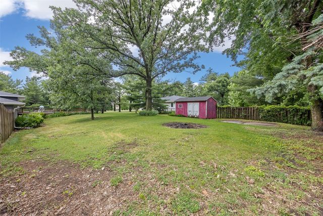 790 Leslie Court, Robins, IA 52328
