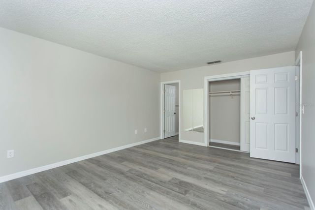 513 FAIRWAYS CIRCLE B, Ocala, FL 34472