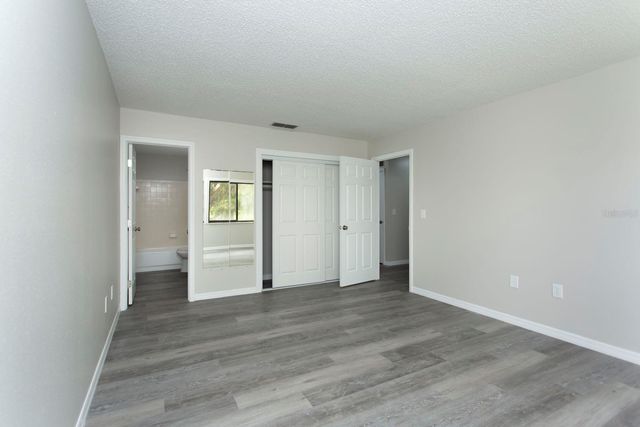 513 FAIRWAYS CIRCLE B, Ocala, FL 34472