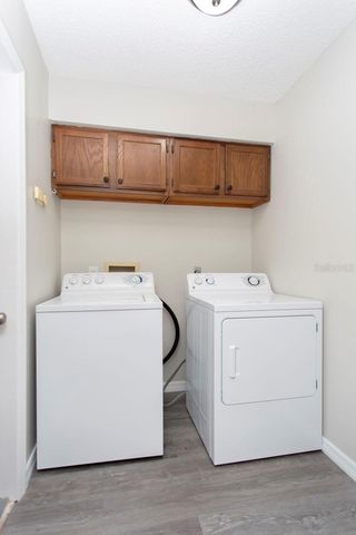 513 FAIRWAYS CIRCLE B, Ocala, FL 34472