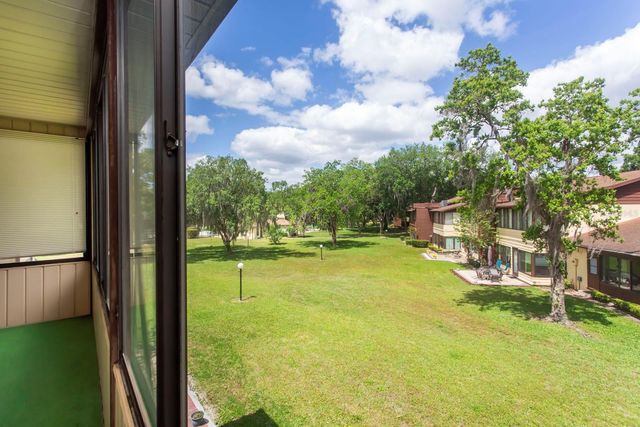 513 FAIRWAYS CIRCLE B, Ocala, FL 34472