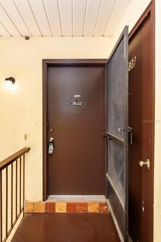 513 FAIRWAYS CIRCLE B, Ocala, FL 34472