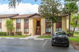 513 FAIRWAYS CIRCLE B, Ocala, FL 34472