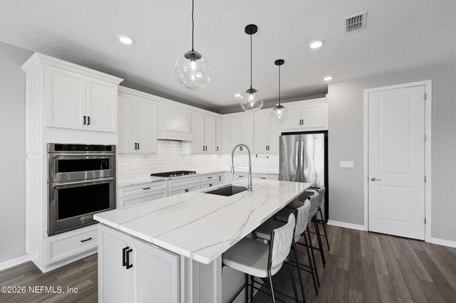 377 MUHLY GRASS Street, Yulee, FL 32097