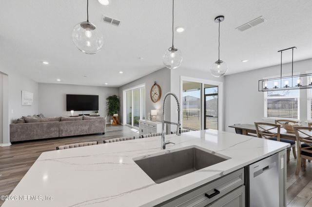 377 MUHLY GRASS Street, Yulee, FL 32097