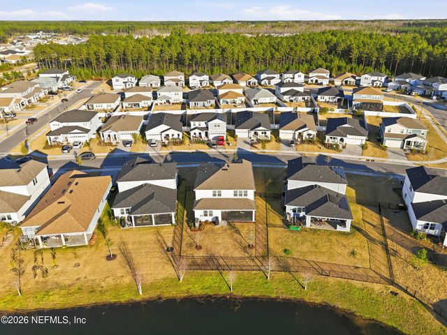 377 MUHLY GRASS Street, Yulee, FL 32097