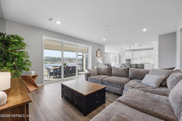 377 MUHLY GRASS Street, Yulee, FL 32097