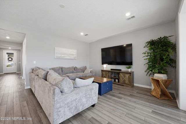 377 MUHLY GRASS Street, Yulee, FL 32097