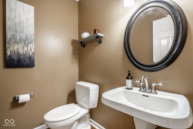 12498 Shadow Cove Way, Carmel, IN 46033