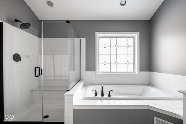 12498 Shadow Cove Way, Carmel, IN 46033