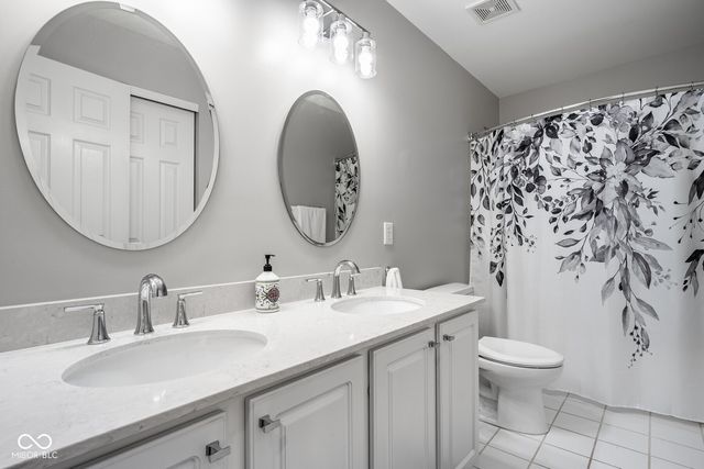 12498 Shadow Cove Way, Carmel, IN 46033