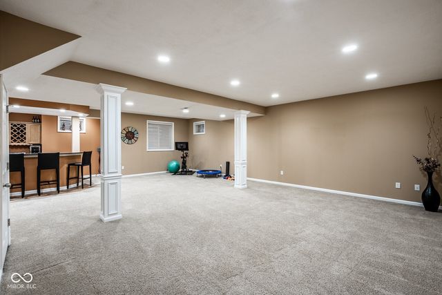 12498 Shadow Cove Way, Carmel, IN 46033