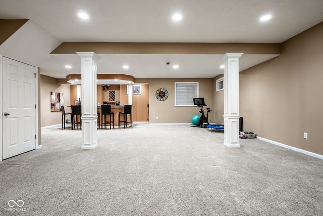 12498 Shadow Cove Way, Carmel, IN 46033