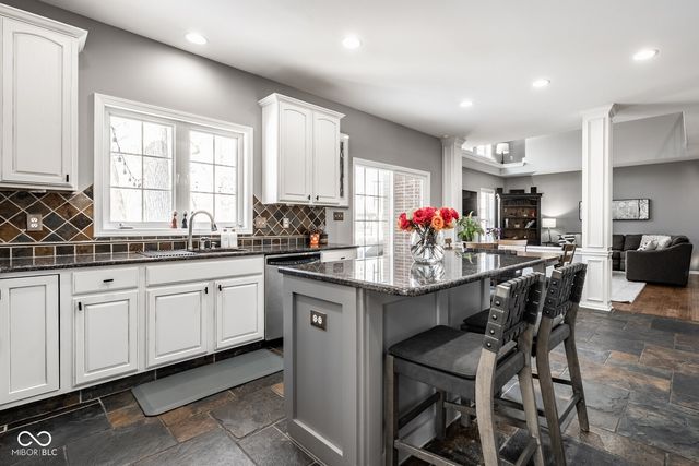 12498 Shadow Cove Way, Carmel, IN 46033