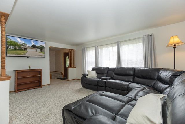 809 MELISSA STREET, Menasha, WI 54952