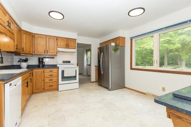 809 MELISSA STREET, Menasha, WI 54952