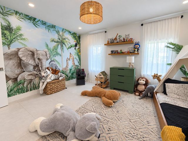 5134 NW 94th Doral Place, Doral, FL 33178