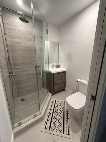 5134 NW 94th Doral Place, Doral, FL 33178