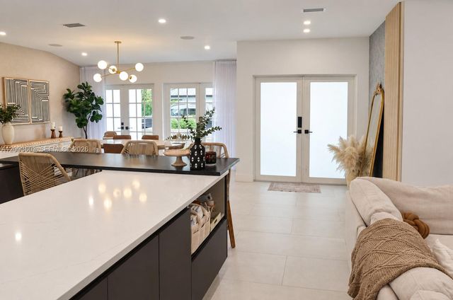 5134 NW 94th Doral Place, Doral, FL 33178