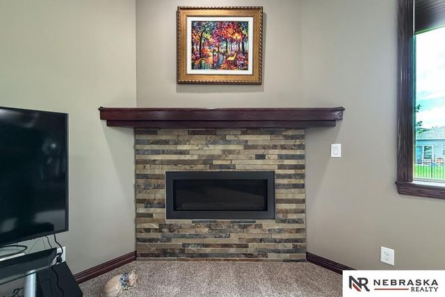 10908 S 175th Avenue, Omaha, NE 68136