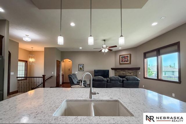 10908 S 175th Avenue, Omaha, NE 68136