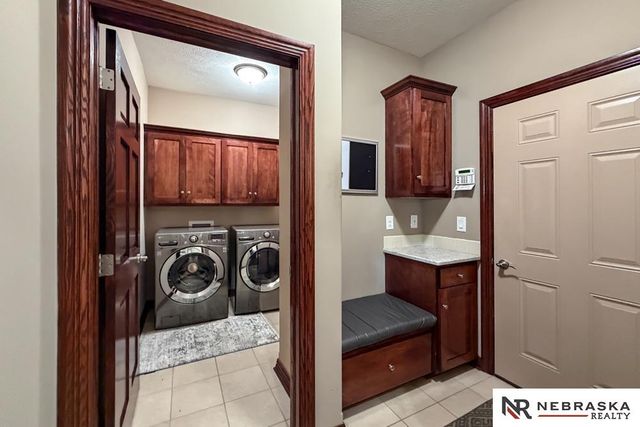 10908 S 175th Avenue, Omaha, NE 68136