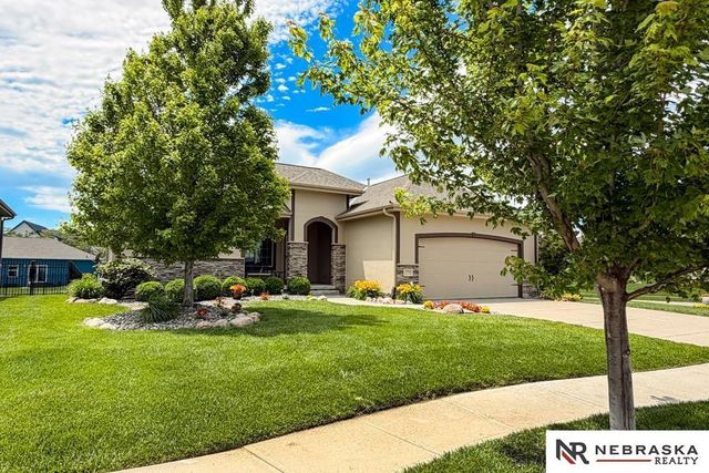 10908 S 175th Avenue, Omaha, NE 68136