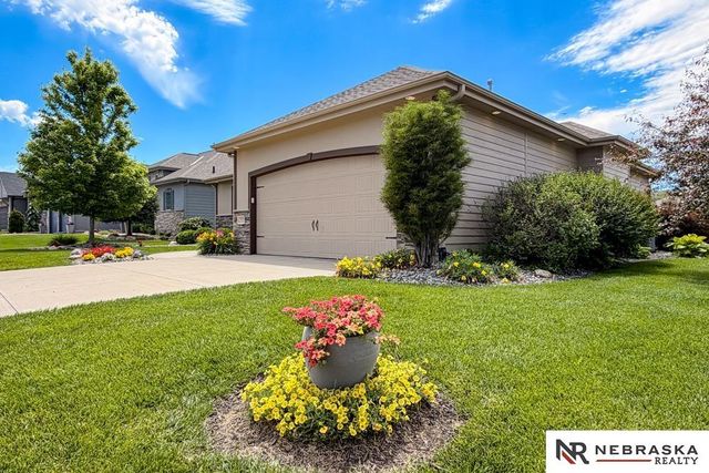 10908 S 175th Avenue, Omaha, NE 68136