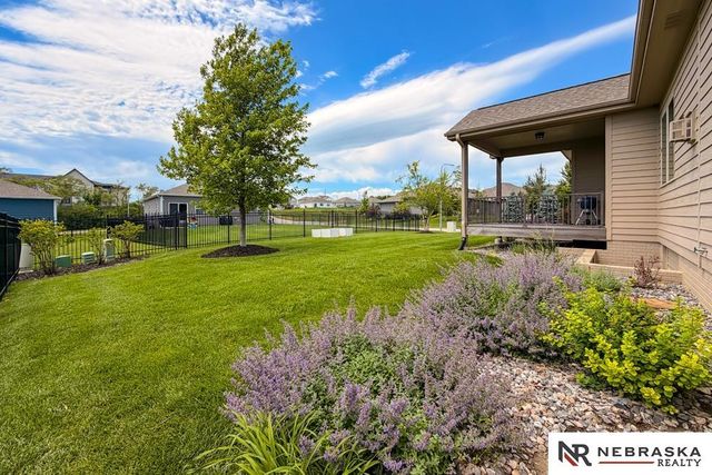 10908 S 175th Avenue, Omaha, NE 68136