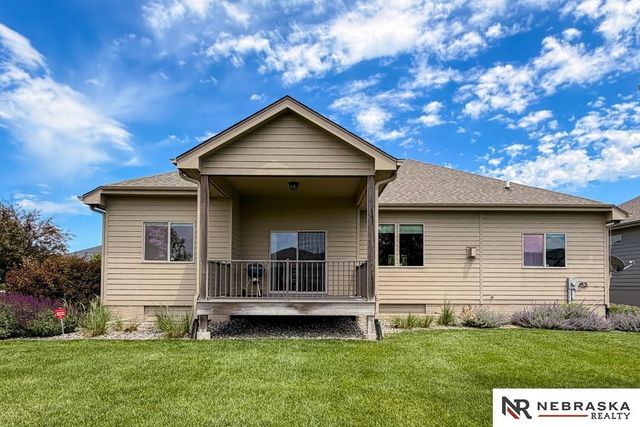 10908 S 175th Avenue, Omaha, NE 68136