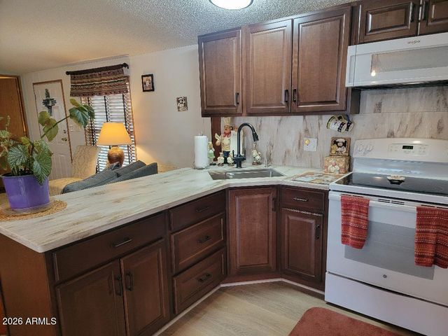 3803 N ILLINOIS Avenue, Florence, AZ 85132