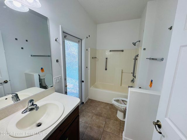 1110 Morgan Circle NE, Palm Bay, FL 32905