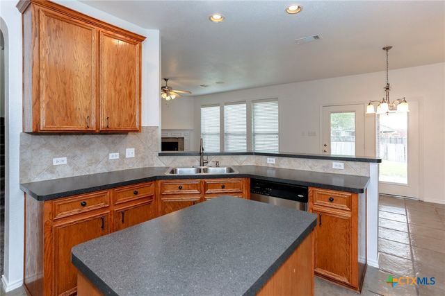 419 Reservation Drive, Harker Heights, TX 75648