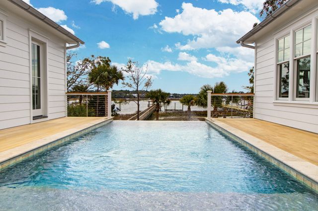 1491 W Deep Creek Overlook, Awendaw, SC 29429