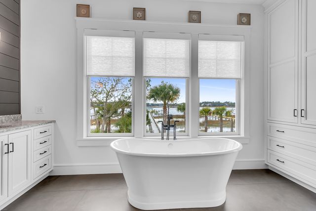 1491 W Deep Creek Overlook, Awendaw, SC 29429