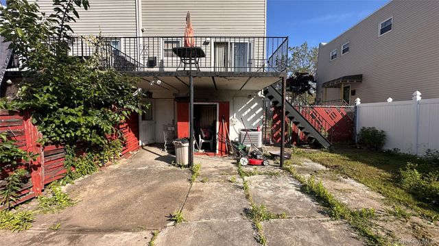 10565 Avenue L, Brooklyn, NY 11236