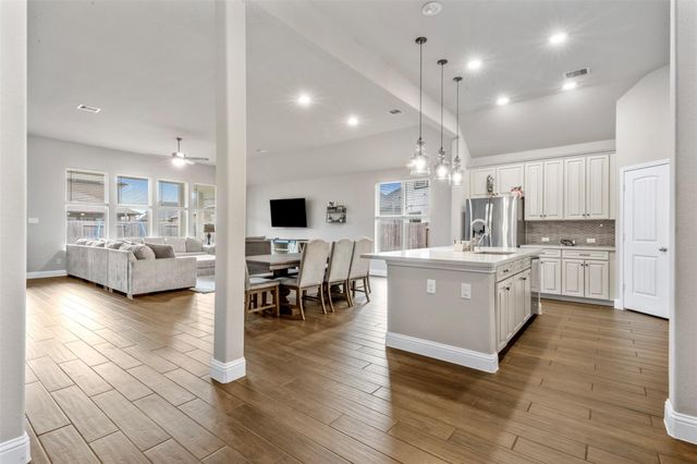 2004 Sadtler Ridge Circle, La Porte, TX 77571