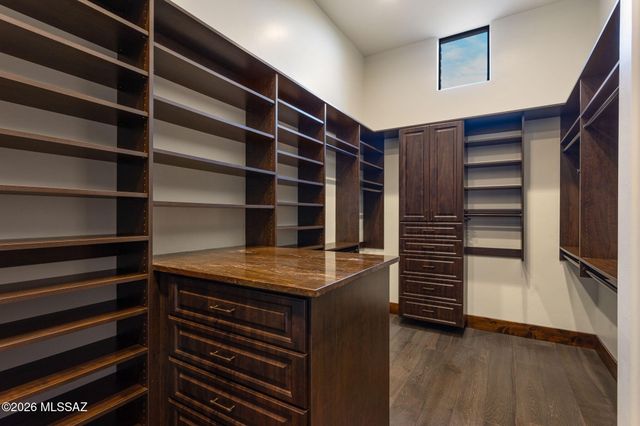 6067 W Seven Saguaros Circle, Marana, AZ 85658