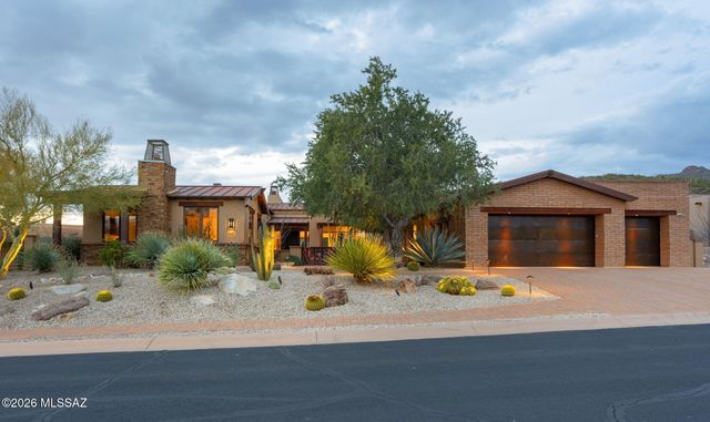 6067 W Seven Saguaros Circle, Marana, AZ 85658